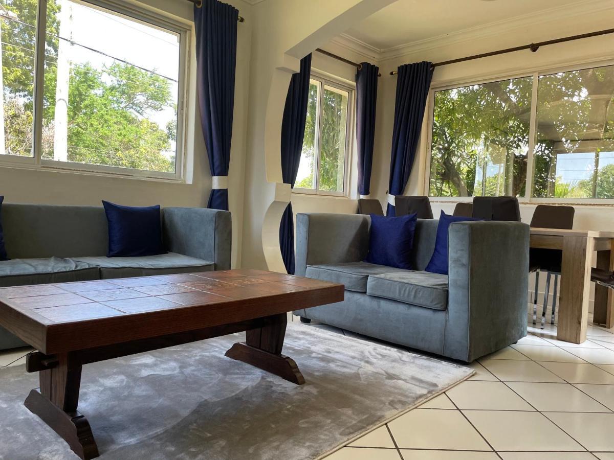 Royal Palms Apartment A4 Момбаса Екстериор снимка