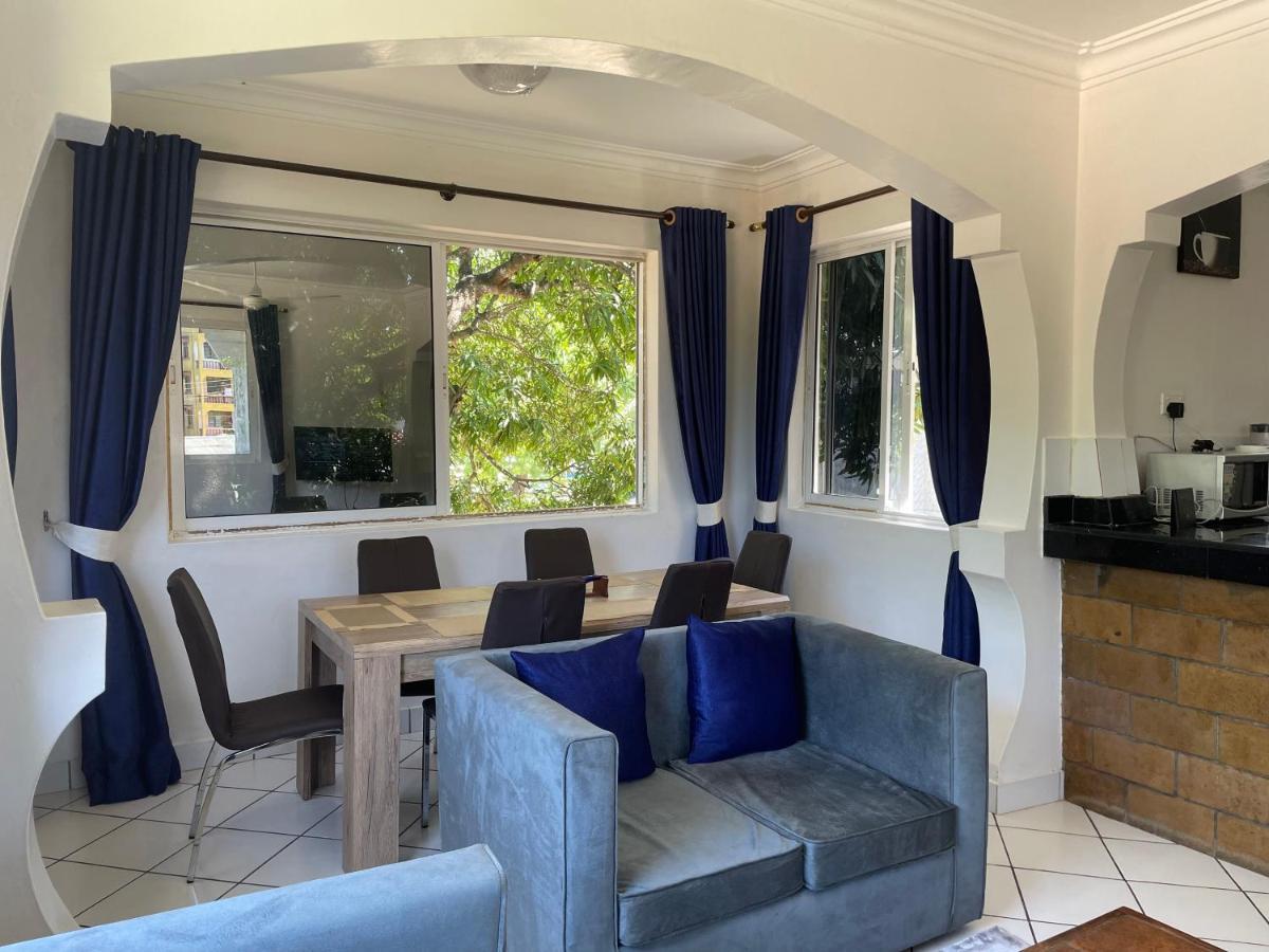 Royal Palms Apartment A4 Момбаса Екстериор снимка