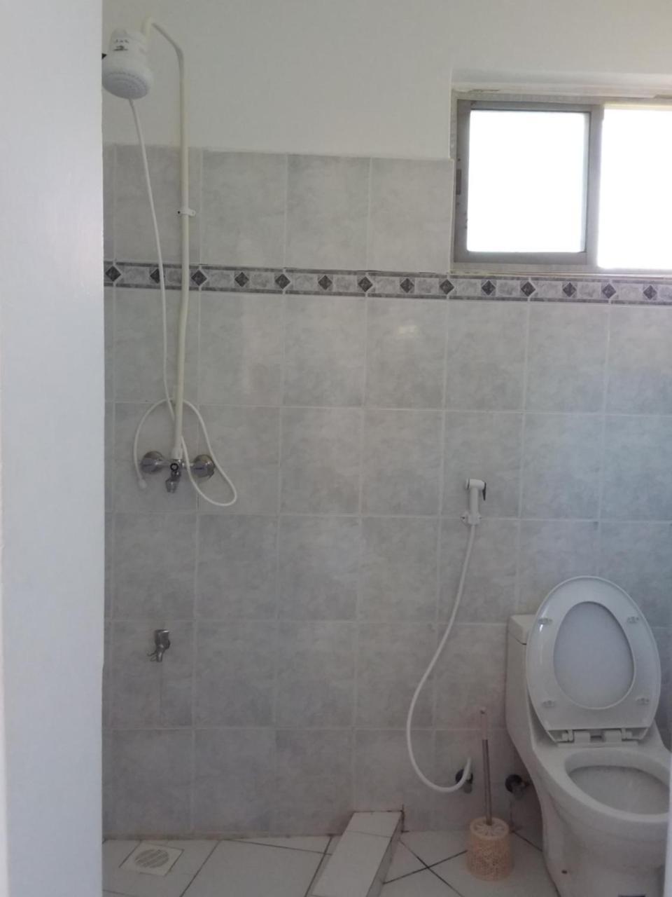 Royal Palms Apartment A4 Момбаса Екстериор снимка