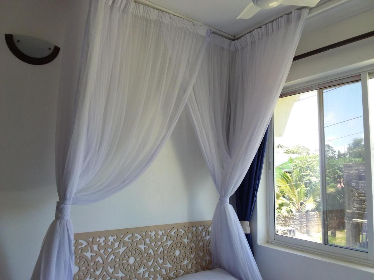Royal Palms Apartment A4 Момбаса Екстериор снимка