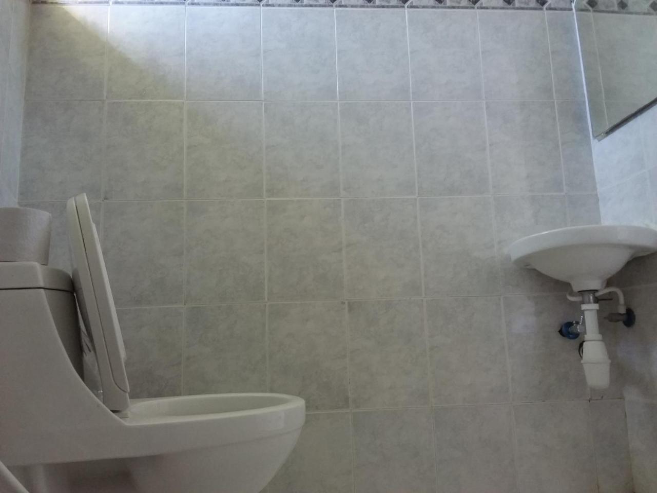 Royal Palms Apartment A4 Момбаса Екстериор снимка
