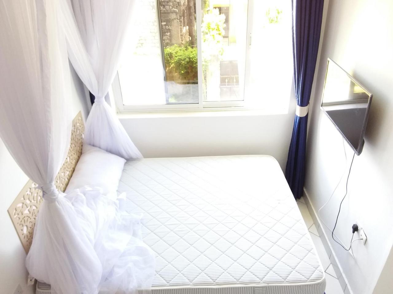 Royal Palms Apartment A4 Момбаса Екстериор снимка