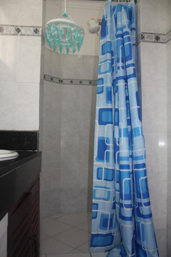 Royal Palms Apartment A4 Момбаса Екстериор снимка